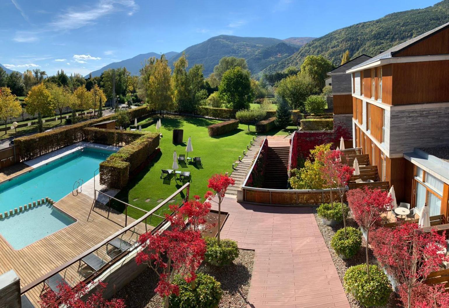 Tierra De Biescas Hotell Exteriör bild