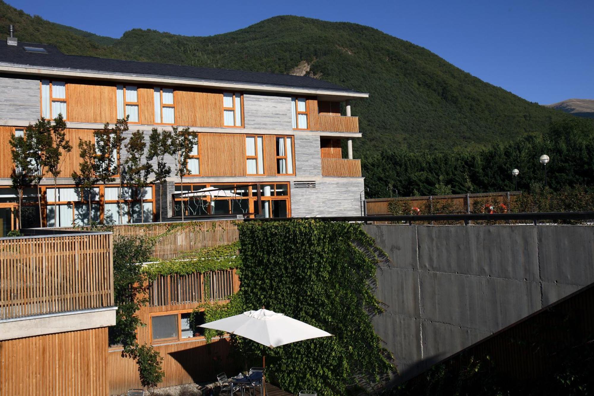 Tierra De Biescas Hotell Exteriör bild